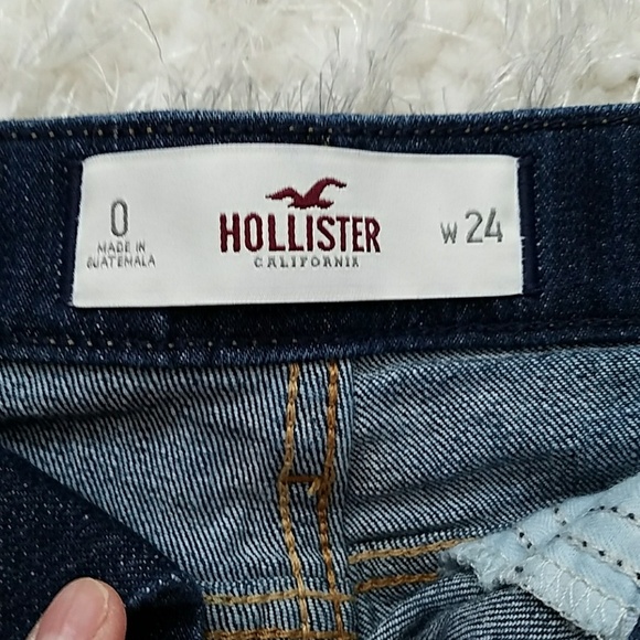 Like new shorts by Hollister, size 0, w24 - Picture 3 of 3
